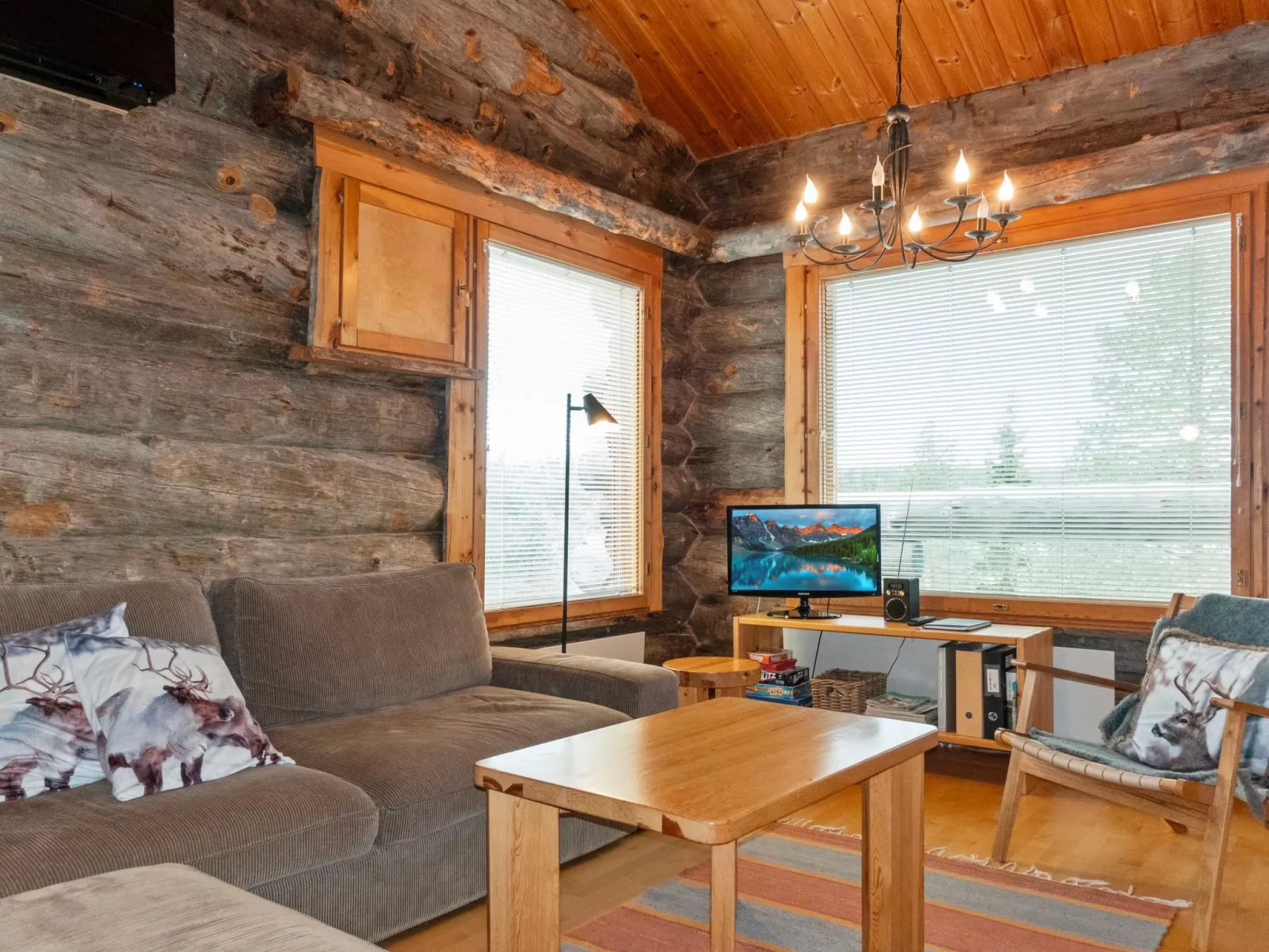 Sallanhelmi e2-Drinnen