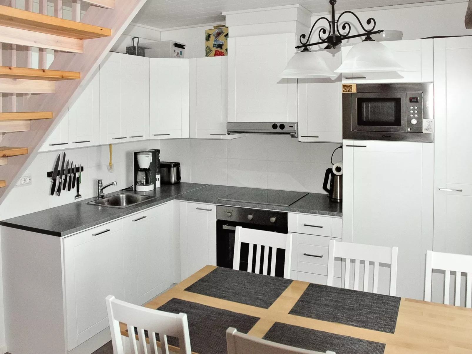 Maahisenrinne 3 e 19-Drinnen