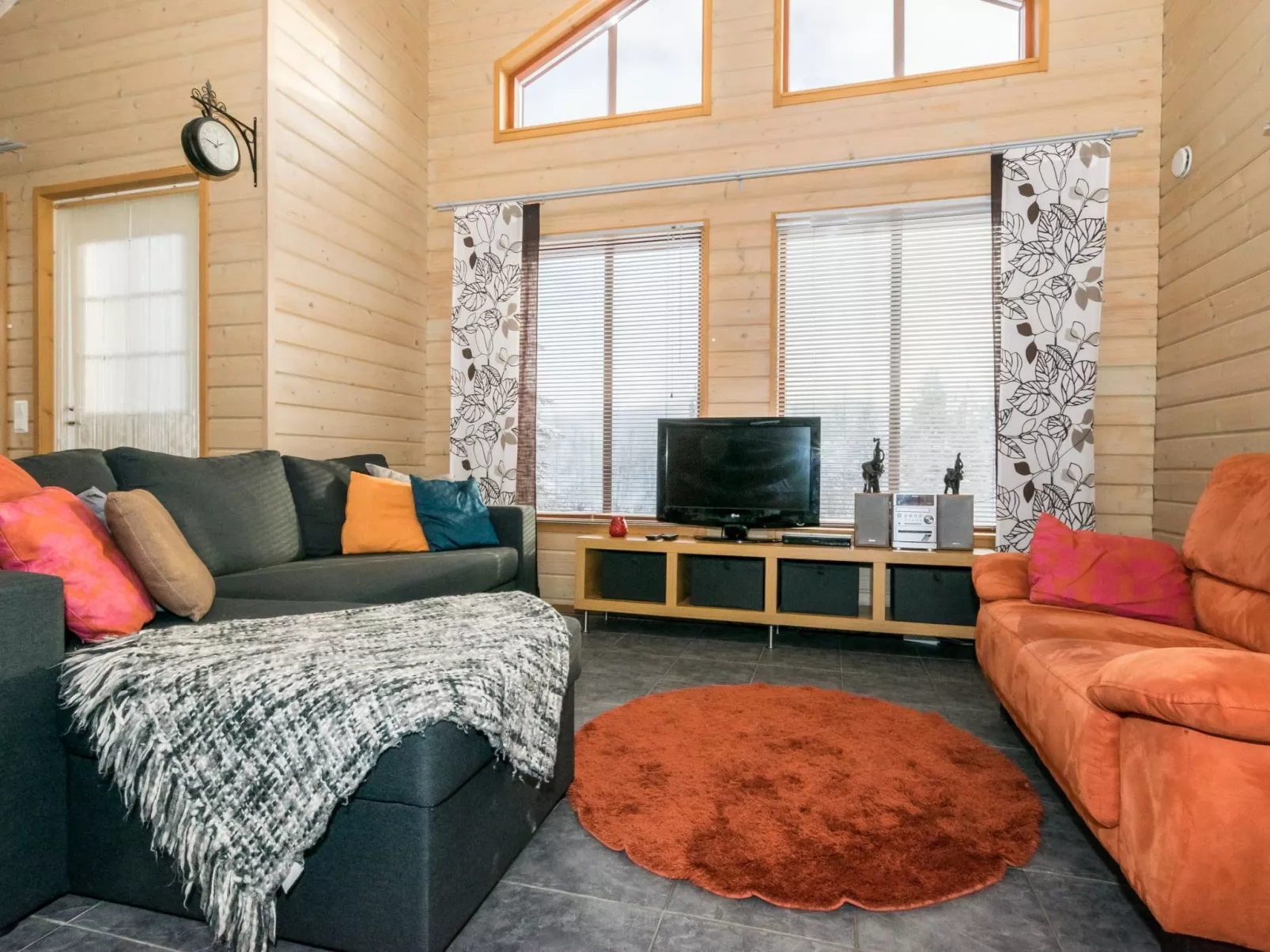 Rinteenkotka mökki-Dedans