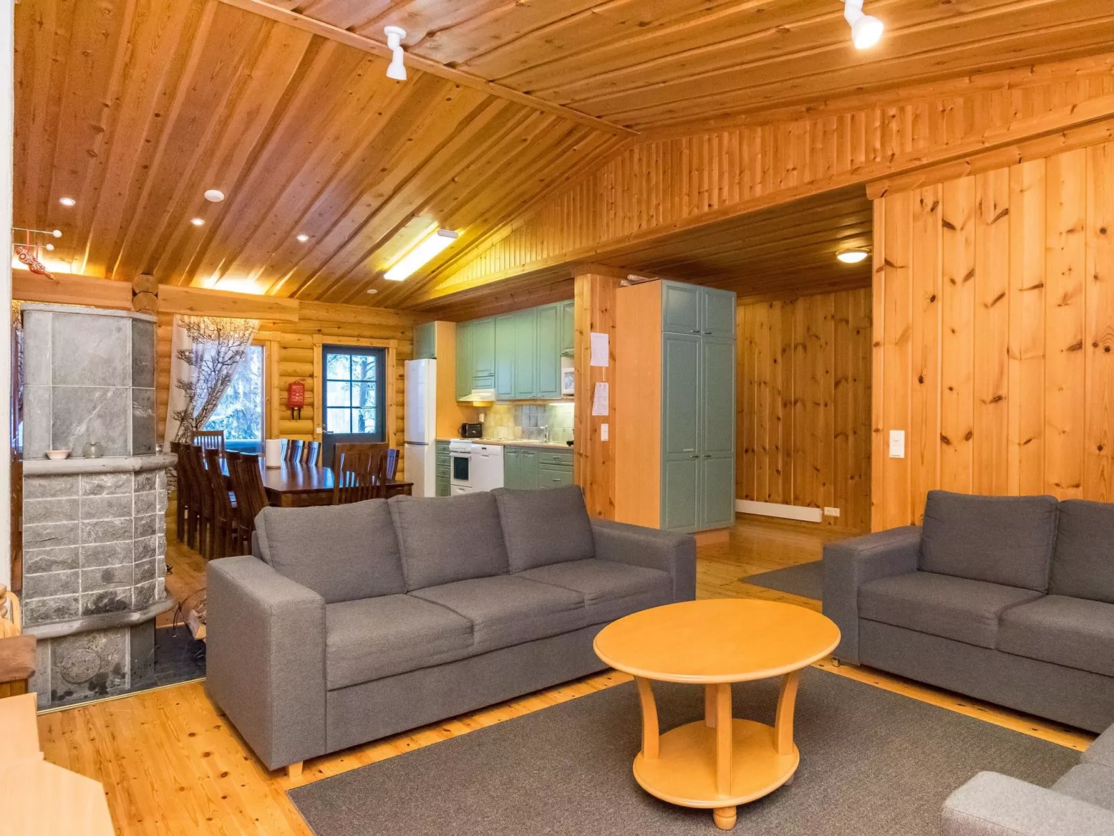 Karhunpesä c-Dedans