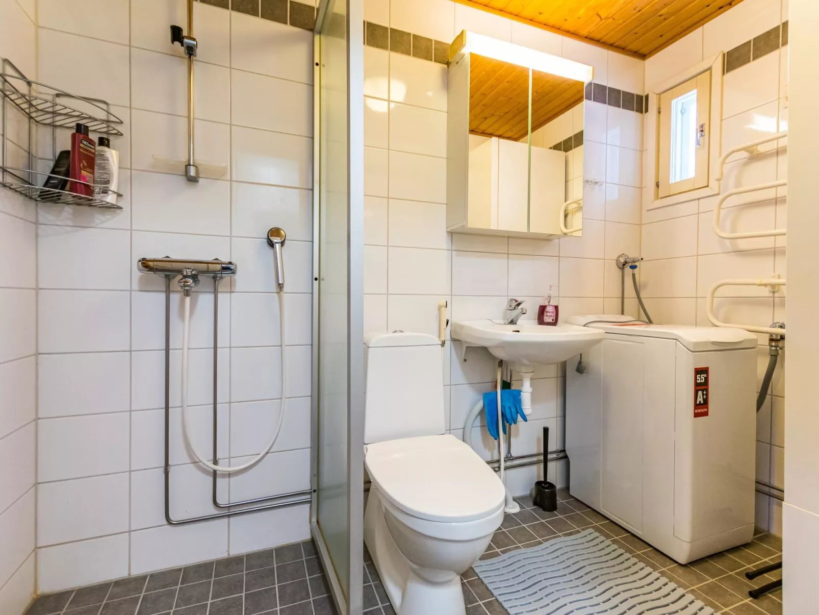 Kotipaljakka b6-Inside