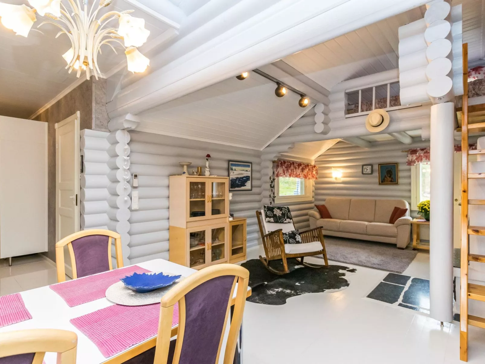 Villa leinola 2-Drinnen