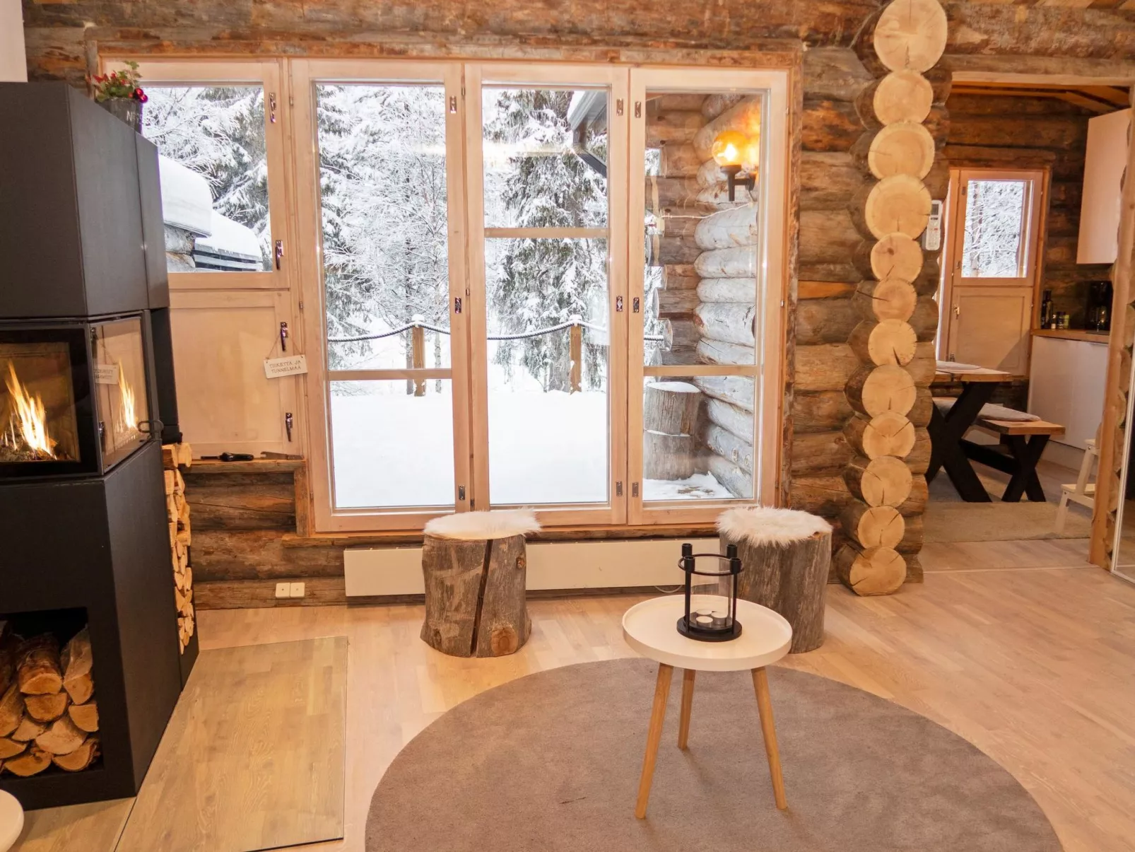 Salmikangas f2-Dedans