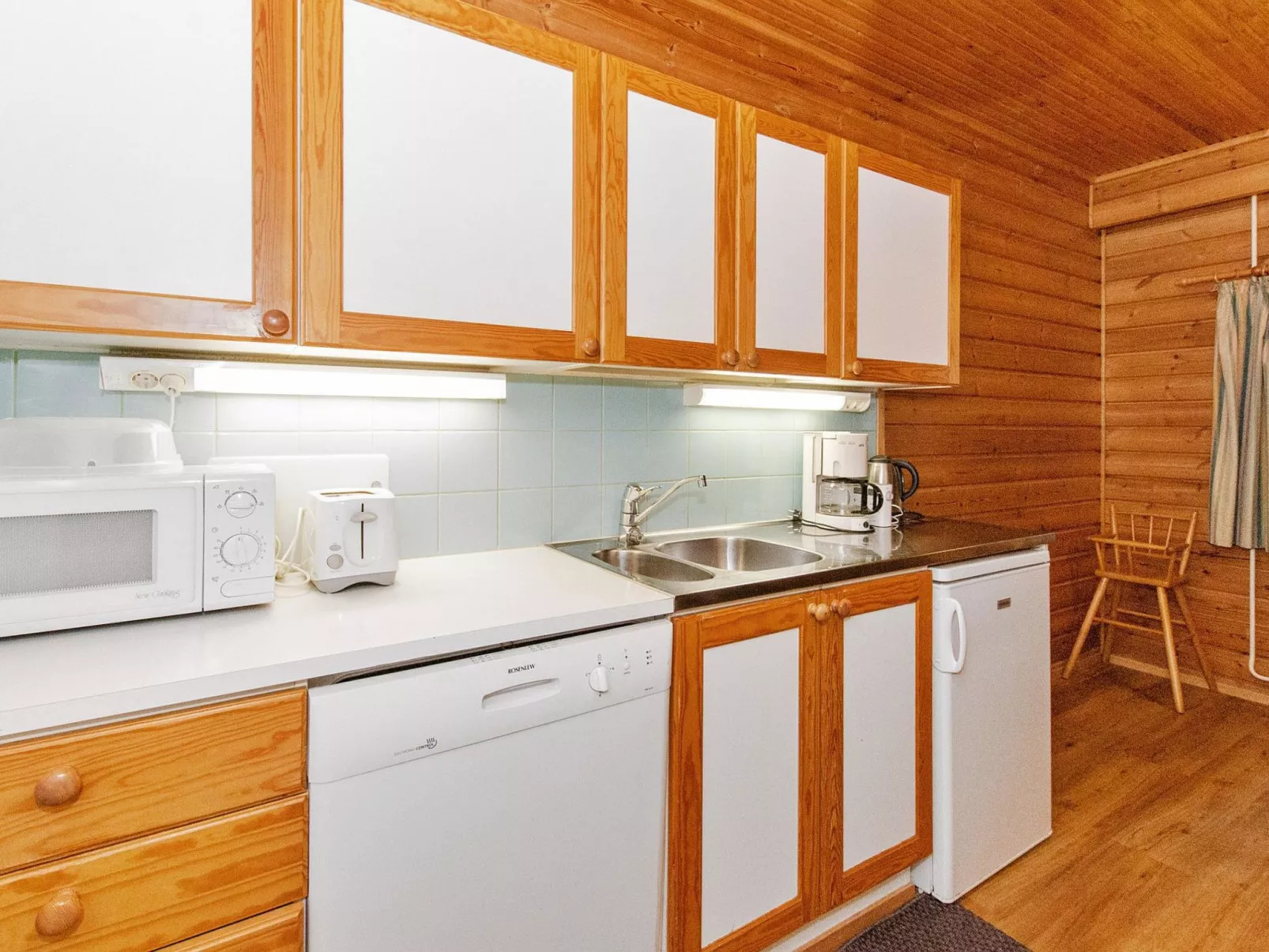 Kulta-käkönen 10 by bomba-Dedans