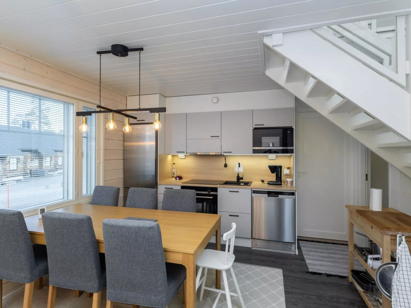 Velhotar 1 a 1-Inside