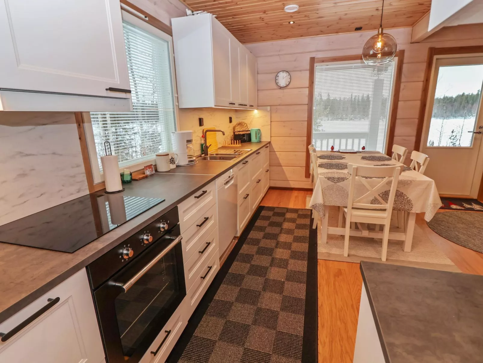 Huvila tornionjoen rannalla-Dedans