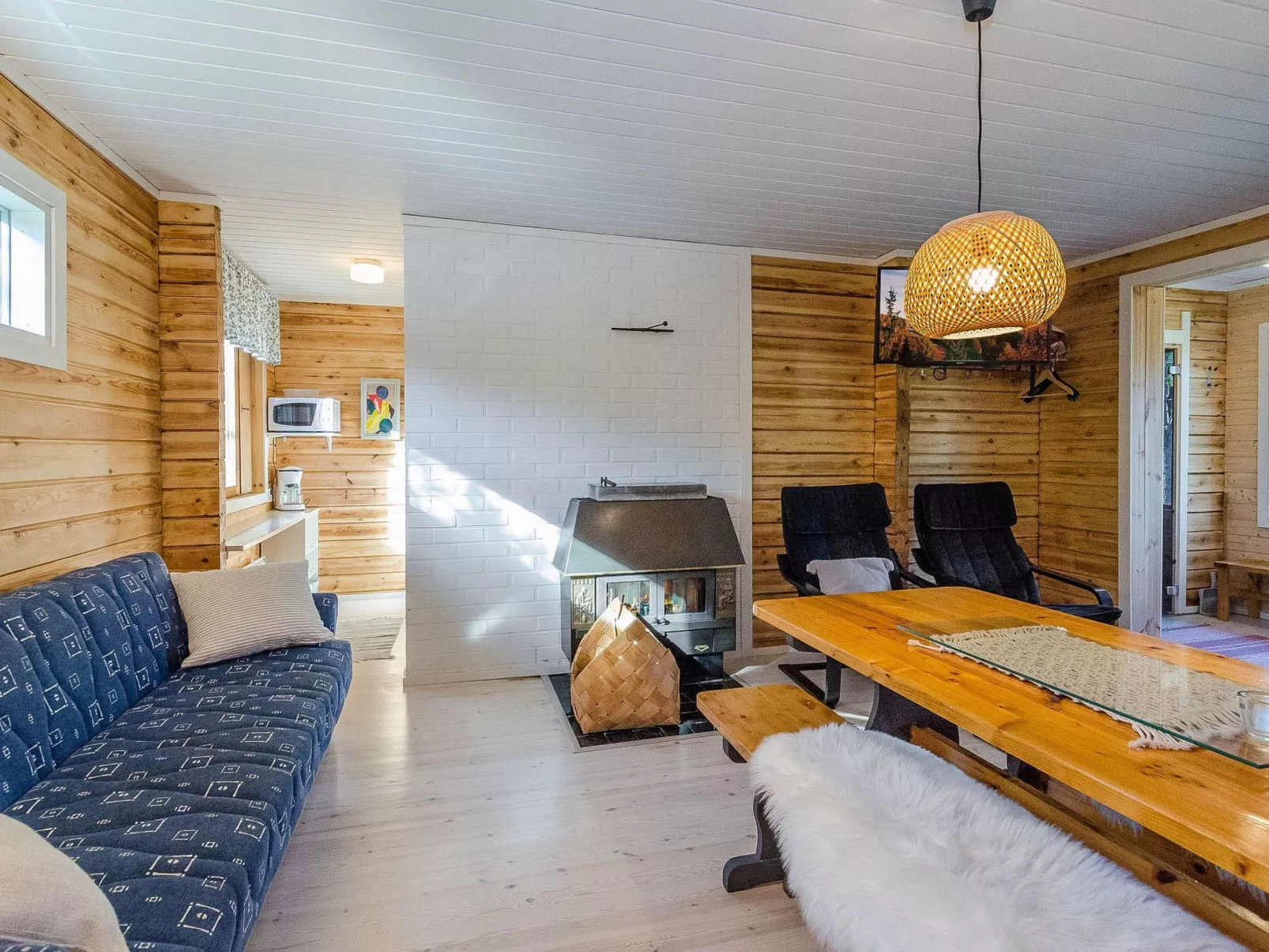 Koskenniska, vaikon loma 1-Dedans