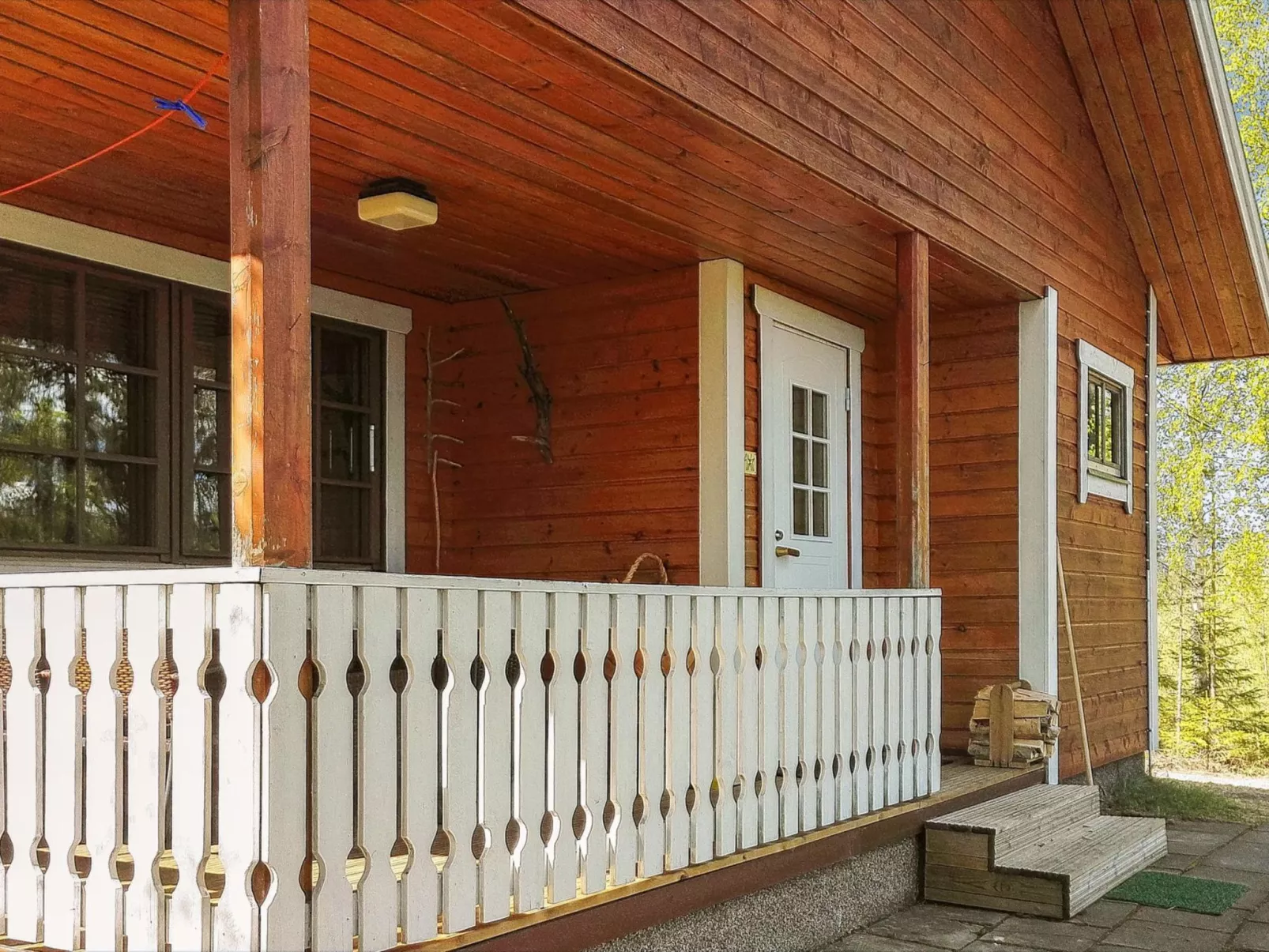 Aamunsarastus-Dedans