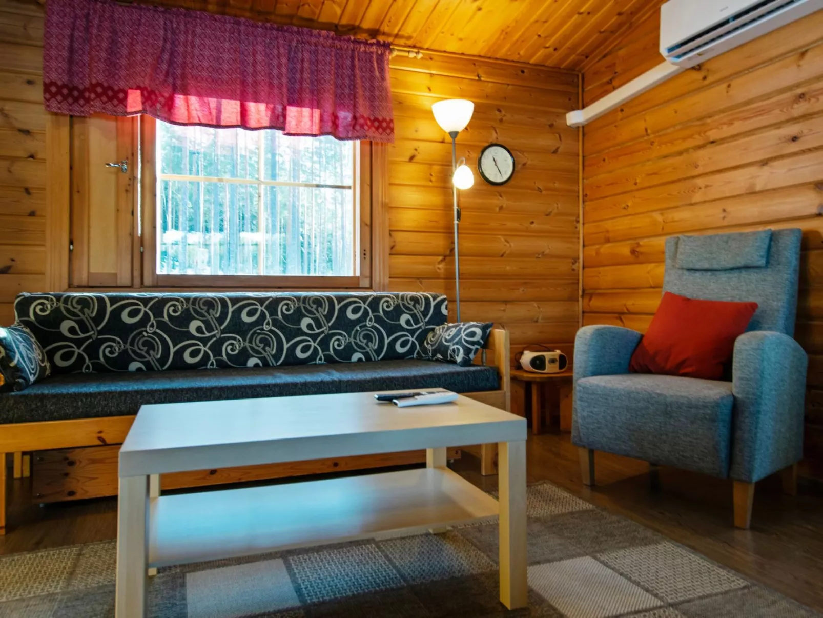 Aittoniemi ii-Dedans