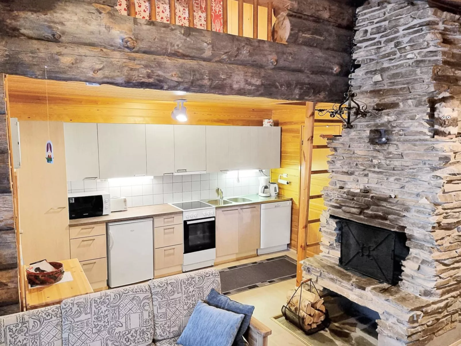 Kuusiruka 10-Drinnen