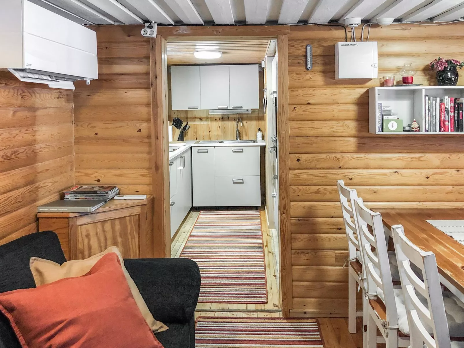 Ylikitkajärvi, kesäkumpu-Dedans