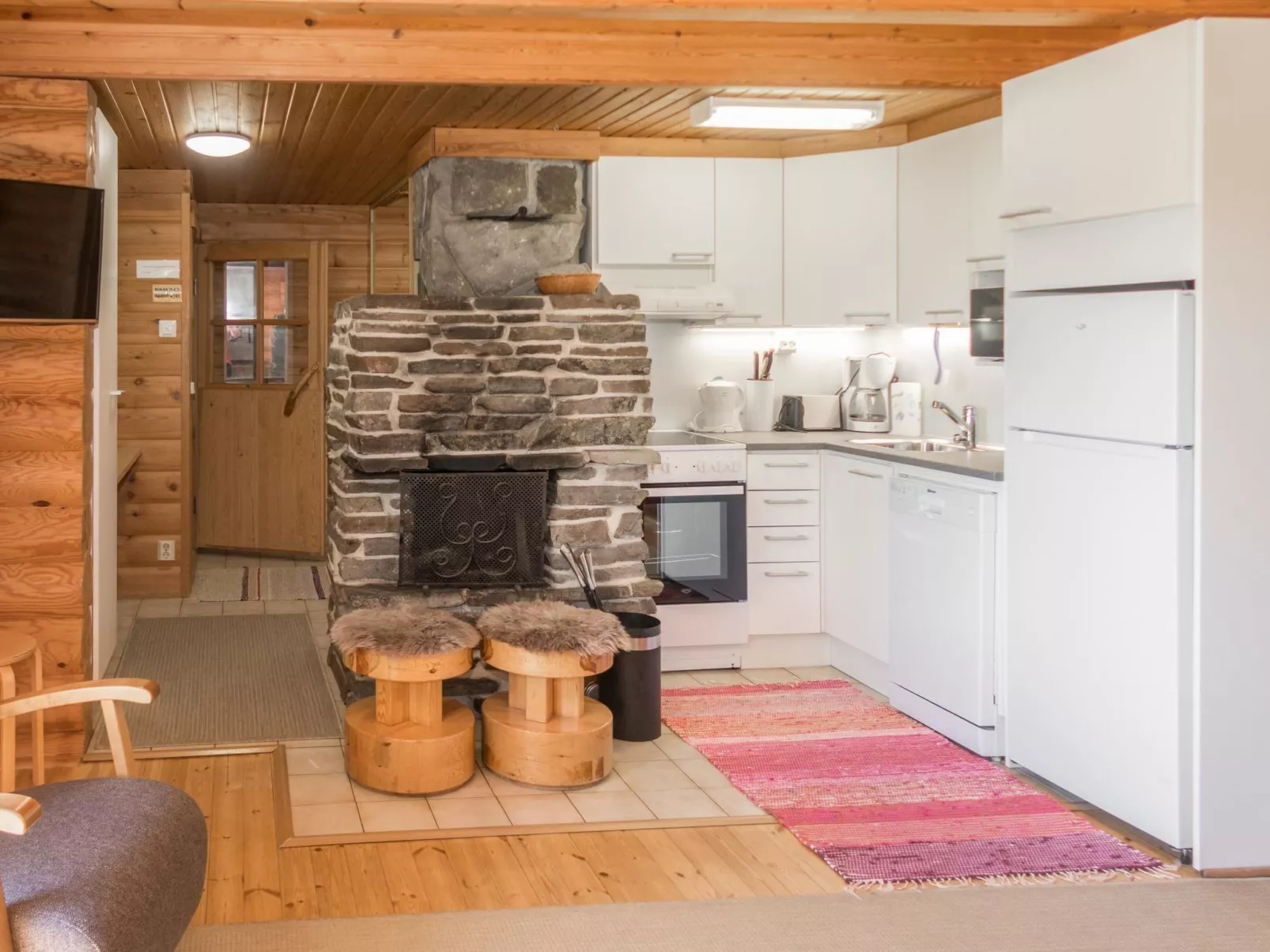 Ruka-kitkan käki-Dedans