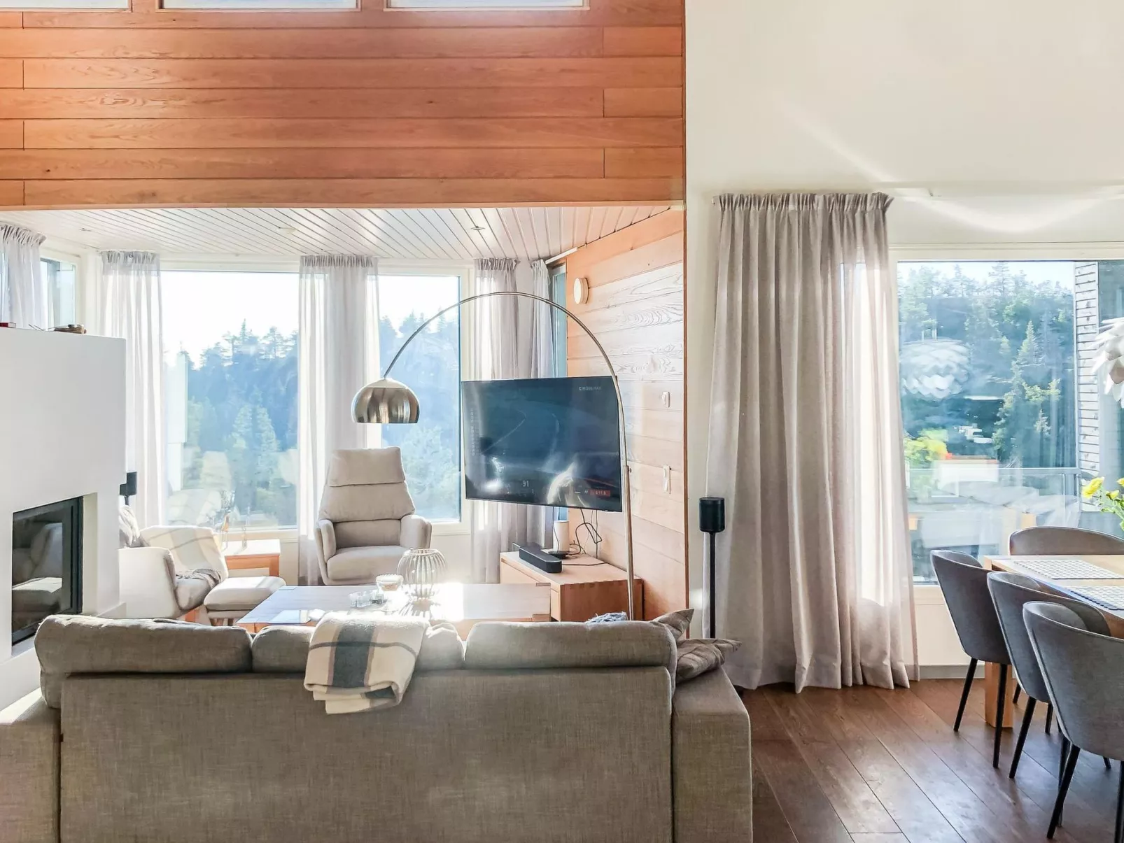 Rukavuorenhuippu 23 a-Dedans