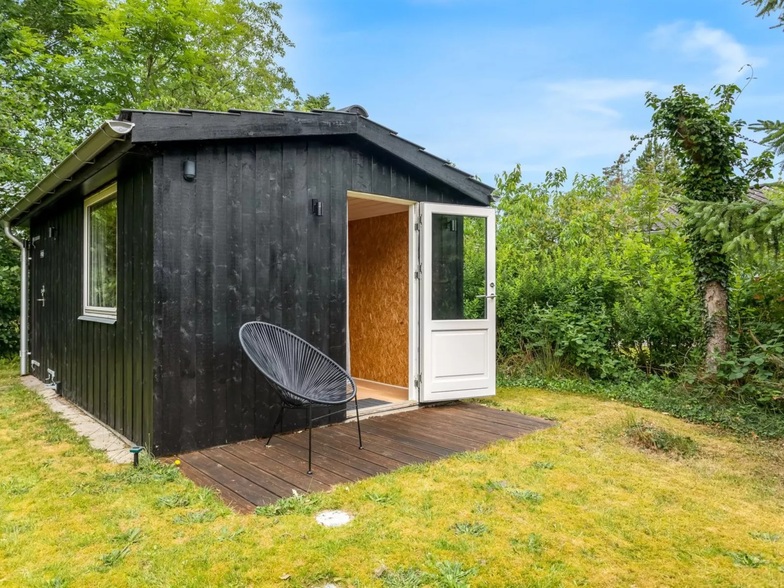 "Nanni" -  from the sea-Drinnen