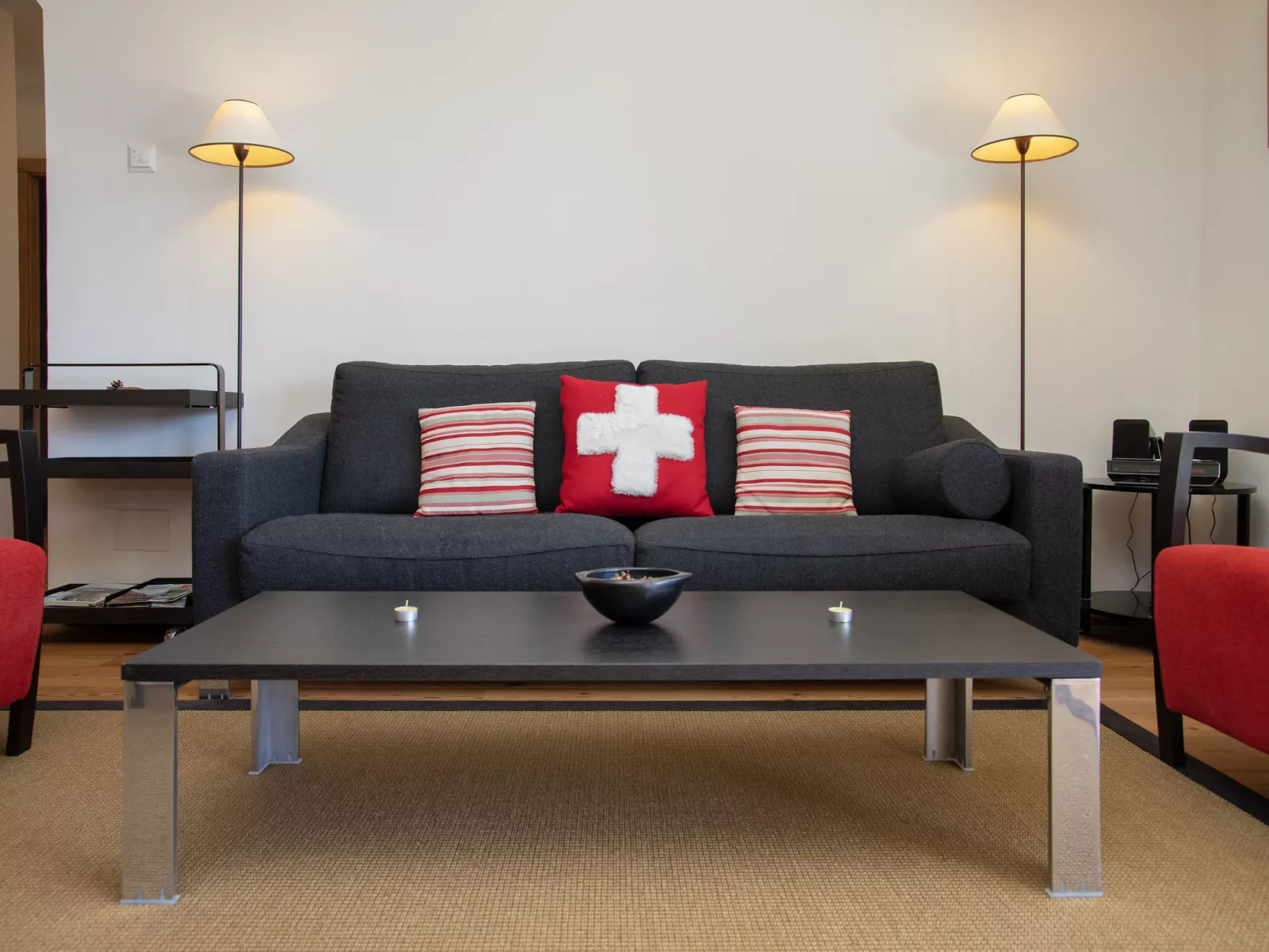 Les Combins 30-Inside