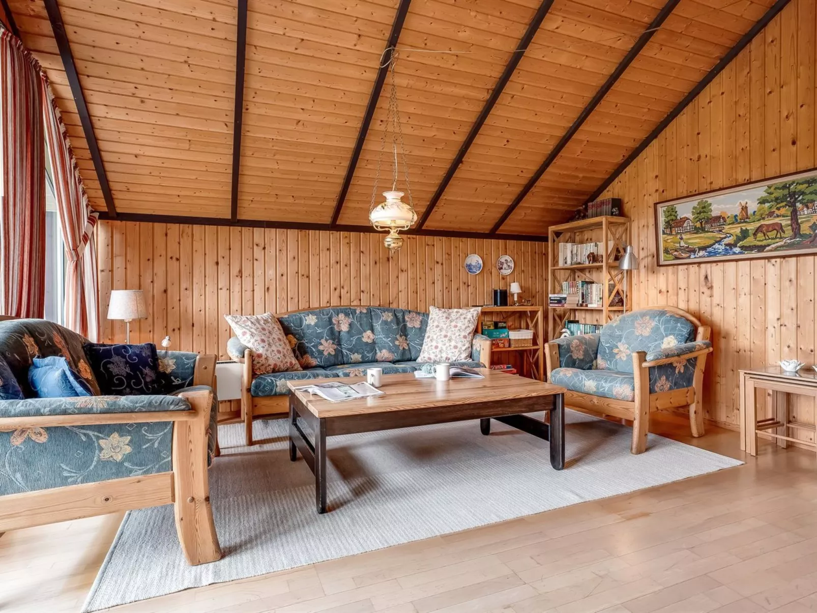 "Ovine" - 900m from the sea-Dedans