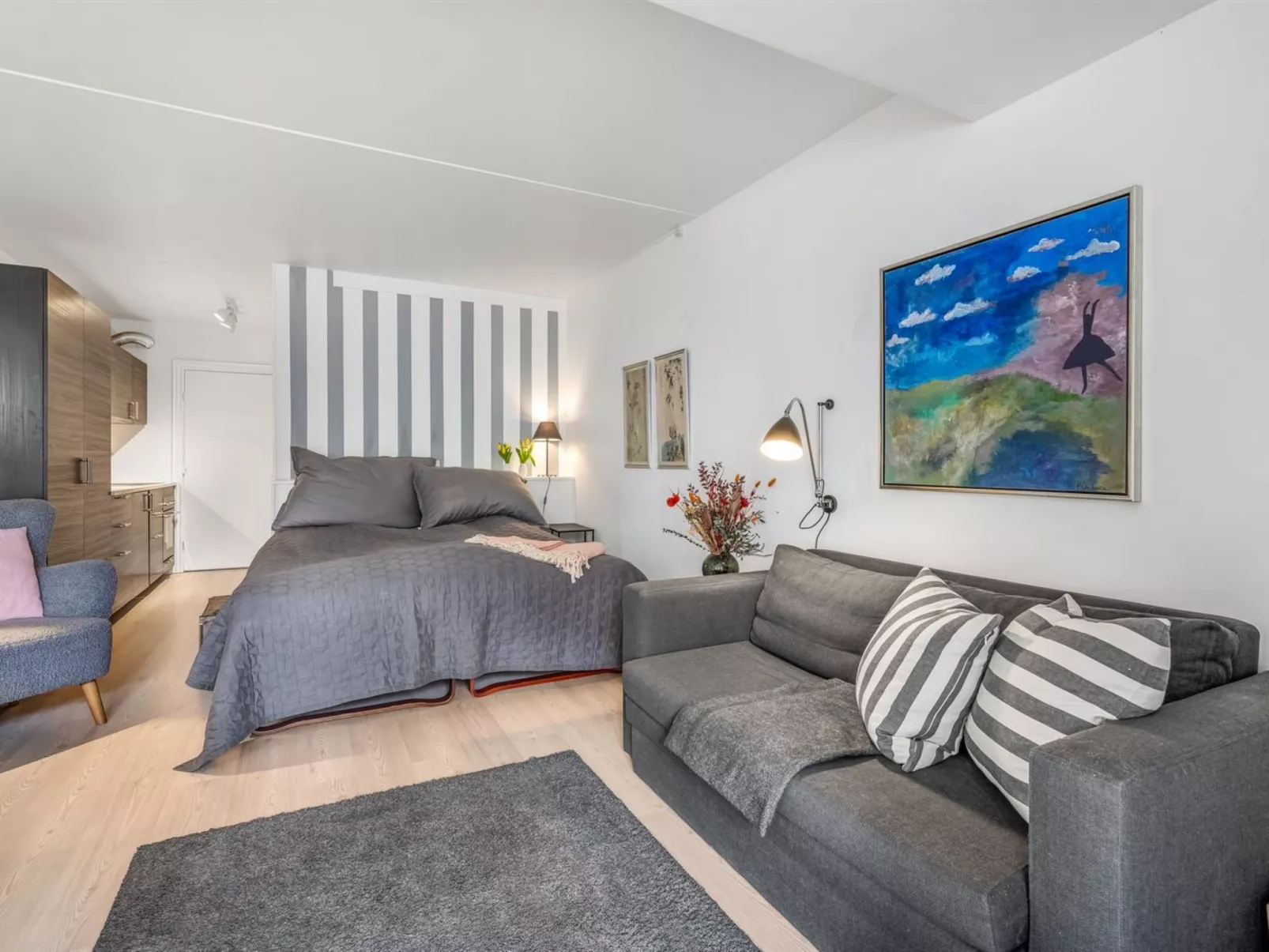 "Epiphania" - 130m from the sea-Inside