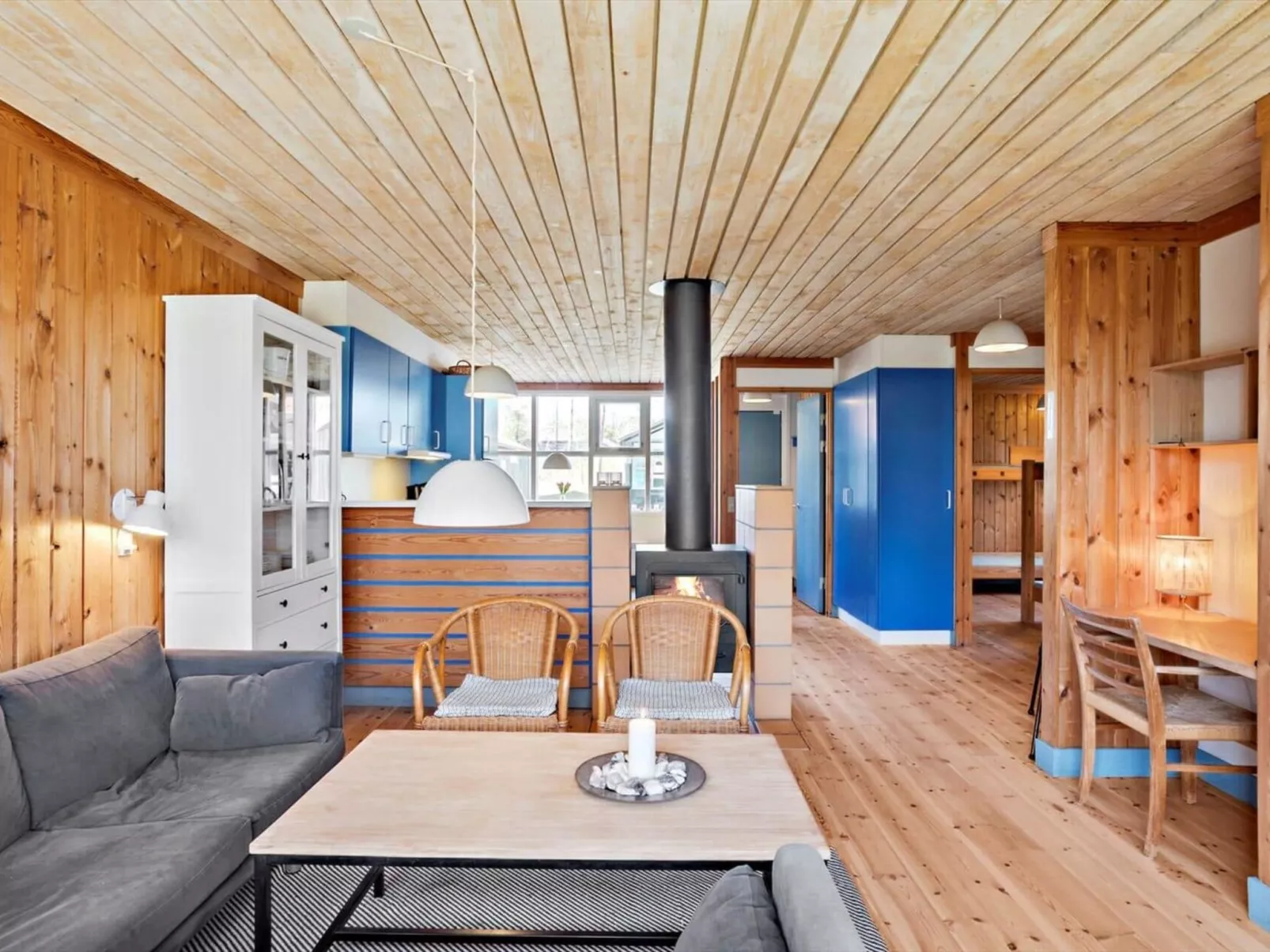 "Orpah" - 100m from the sea-Dedans