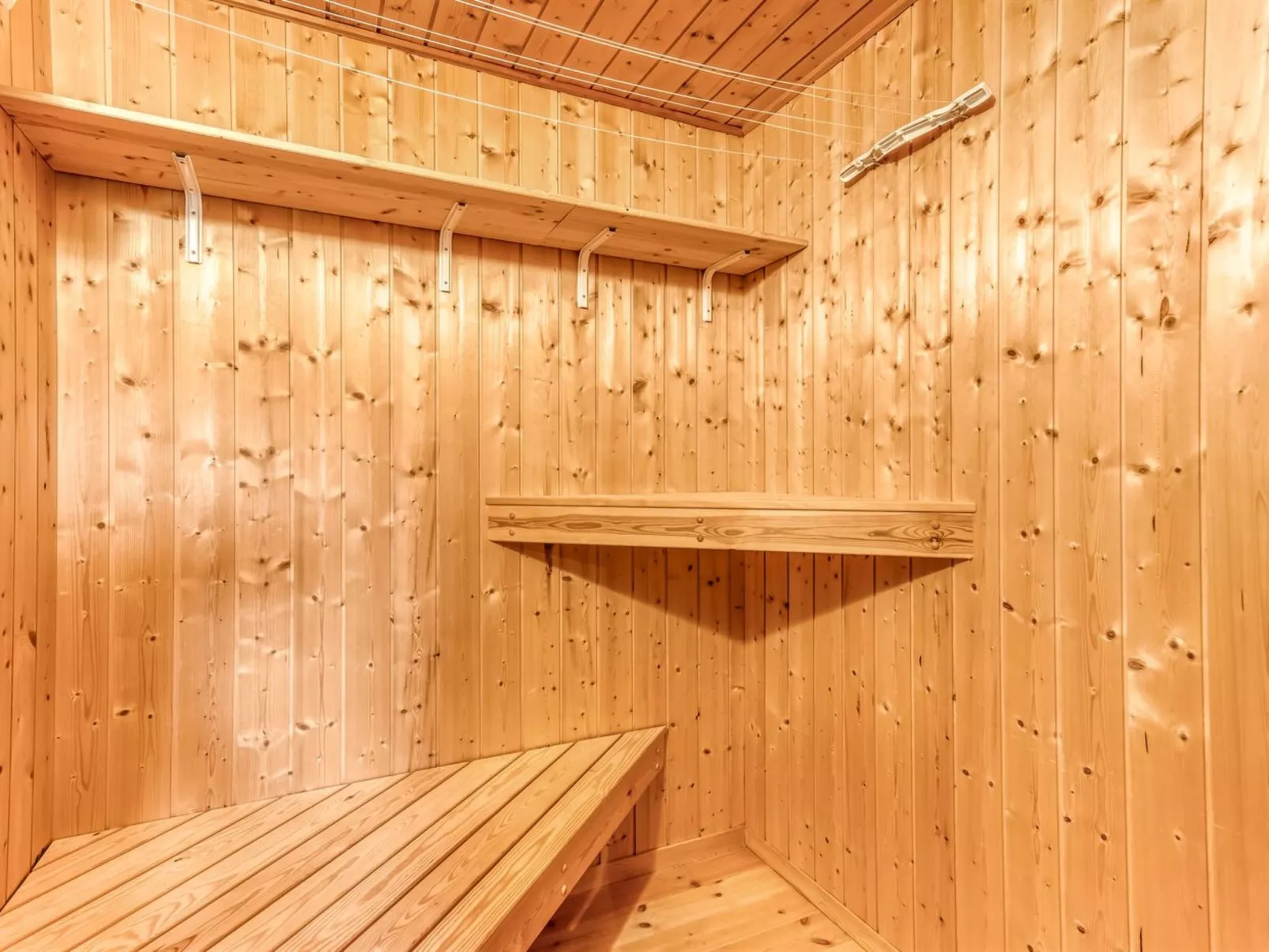 "Winona" - 250m from the sea-Drinnen