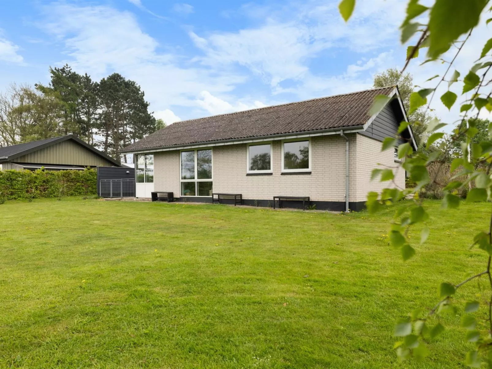 "Andine" - 250m from the sea-Outside