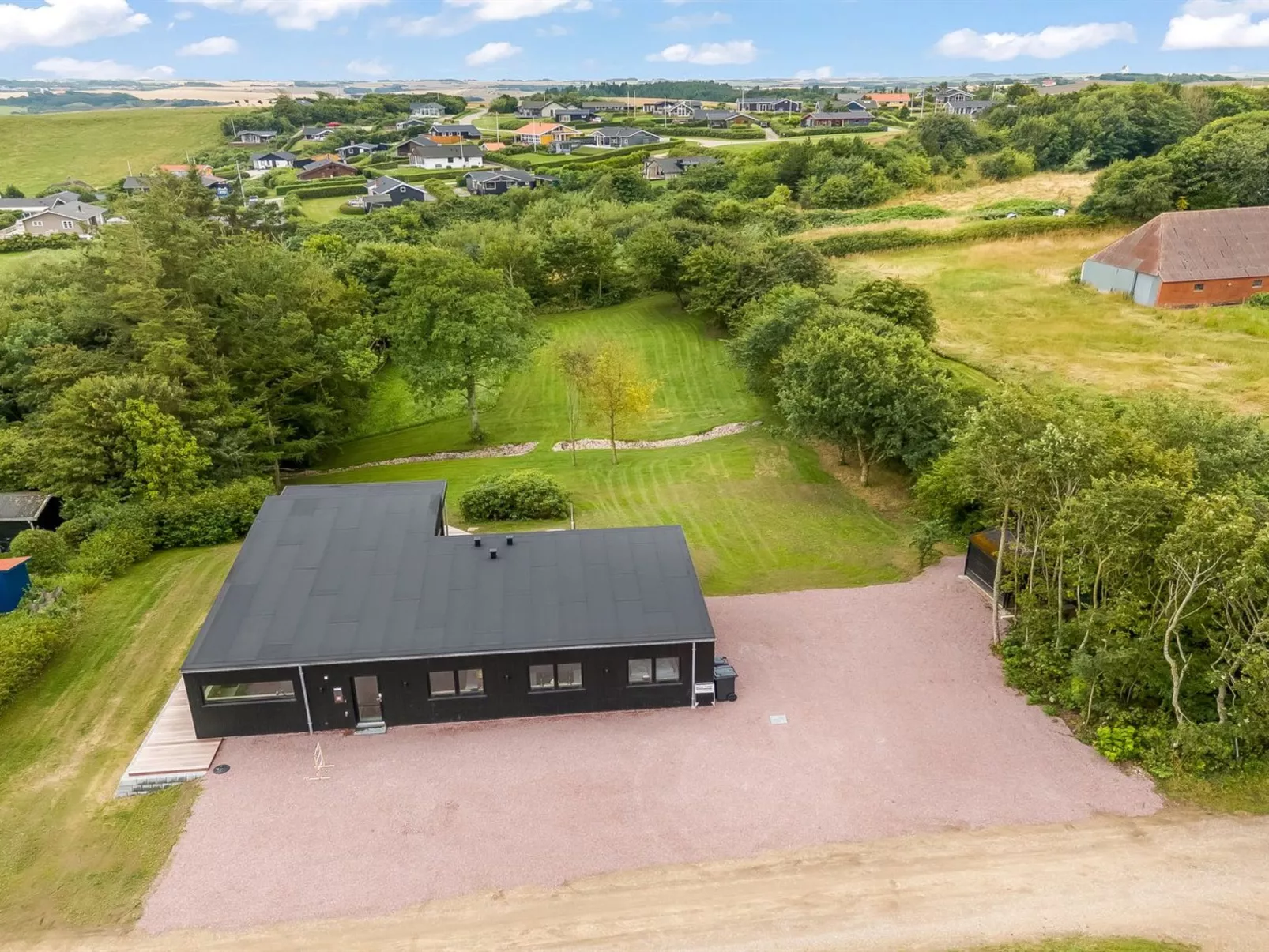 "Stjerne" - 300m to the fjord-Outside