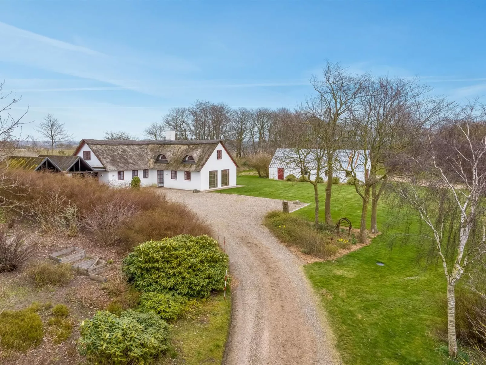 "Åsta" - 400m to the fjord-Outside