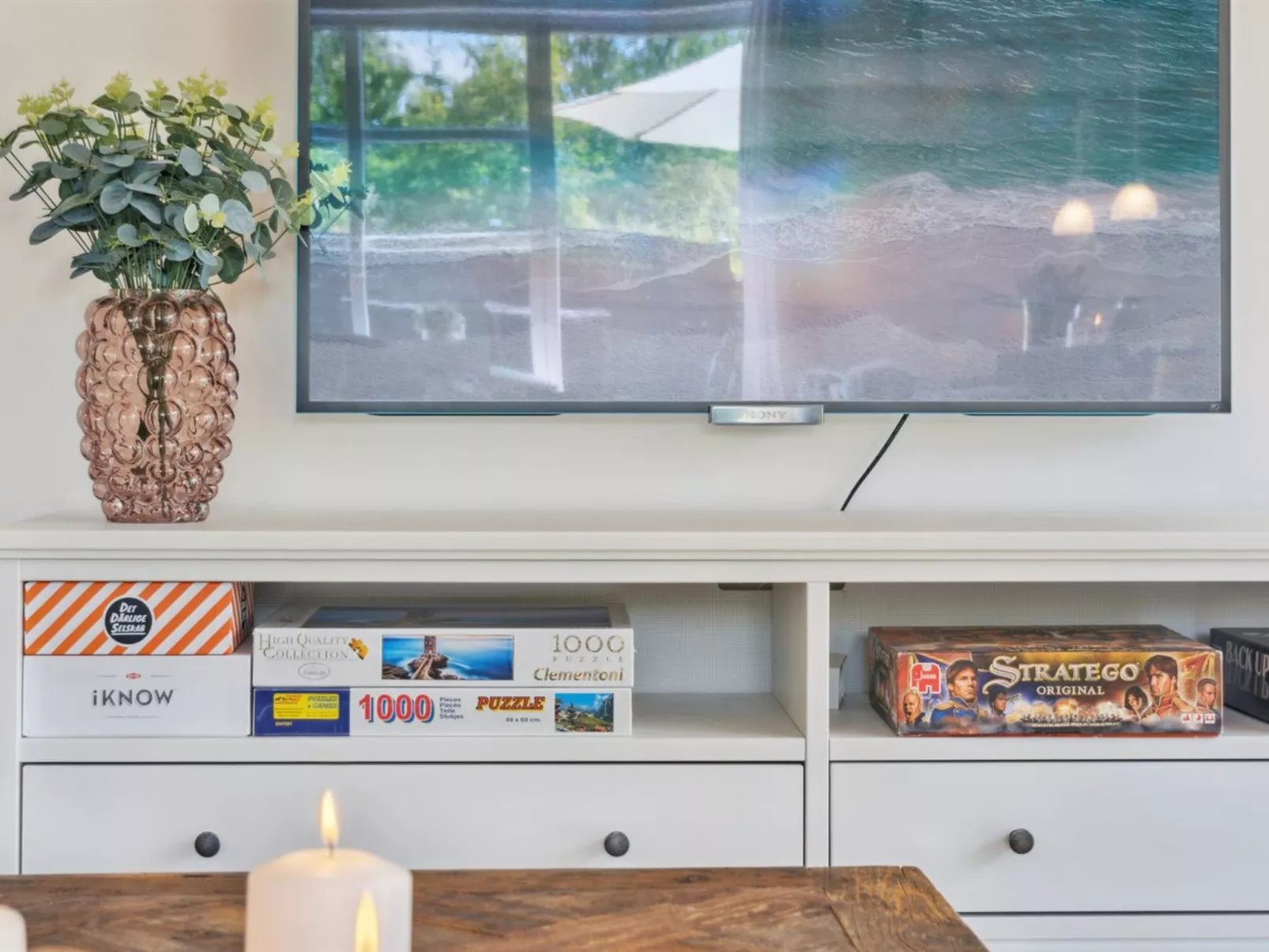 "Annabeth" - 850m from the sea-Inside