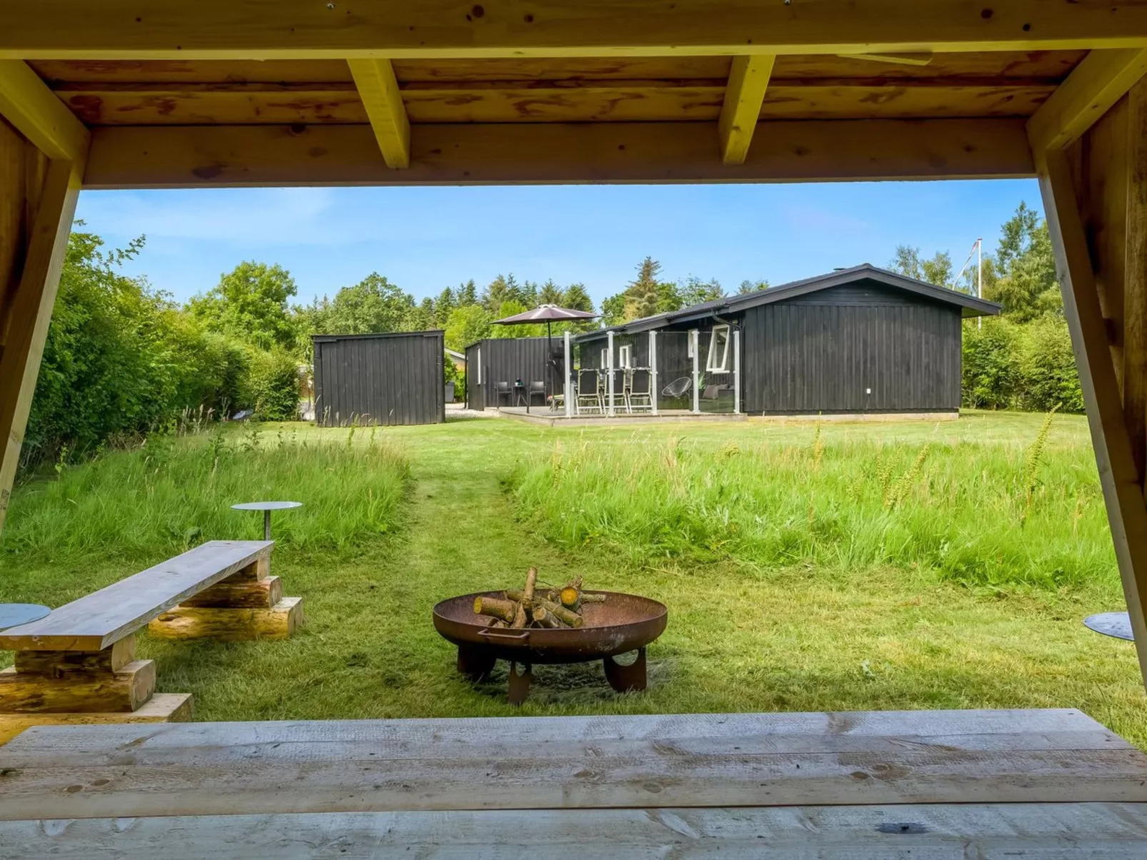 "Elske" -  from the sea-Outside