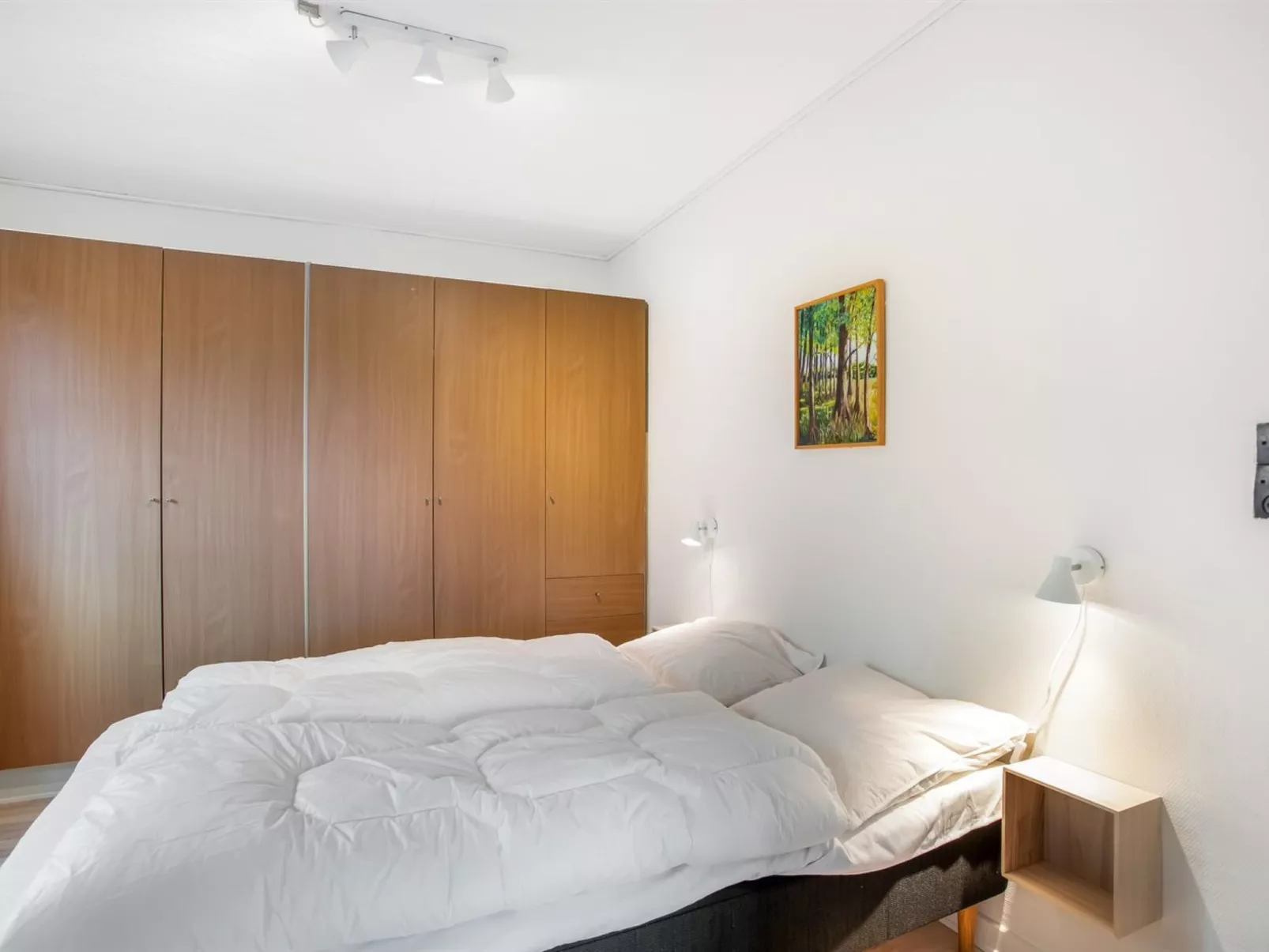 "Kirsi" -  from the sea-Dedans