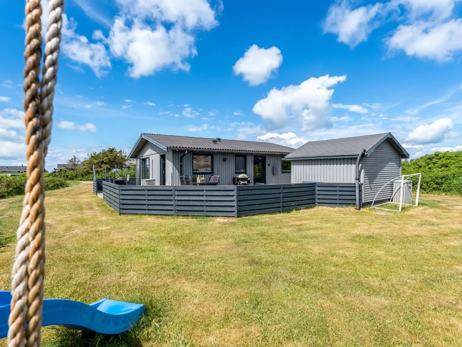 "Iiris" - 200m from the sea-Dehors