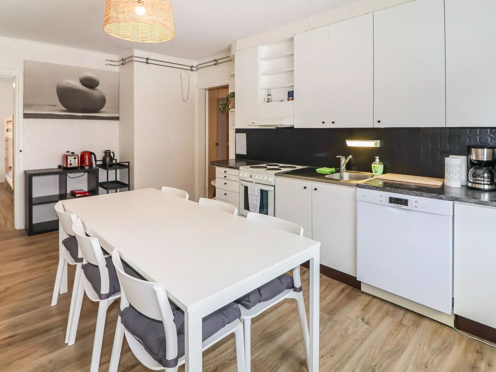 Kalamiehenkatu 6-Drinnen