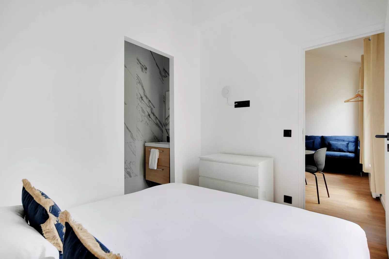 JT-35-RASPAIL-4-Chambre