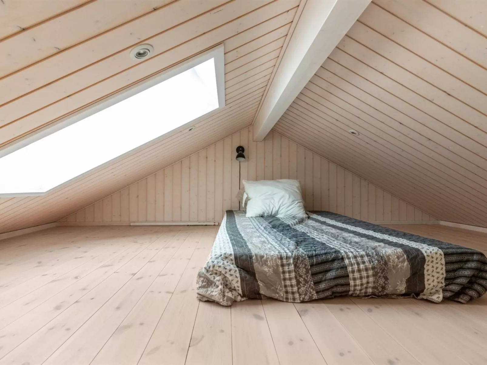 "Hellevi" - 900m from the sea-Dedans