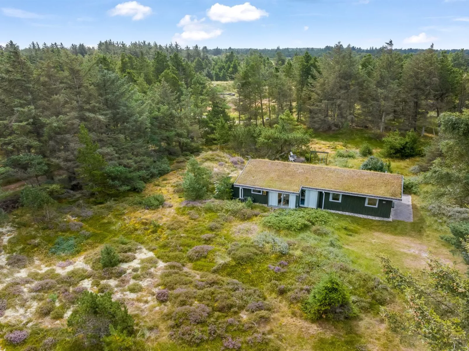 "Saila" - 1.2km from the sea-Outside