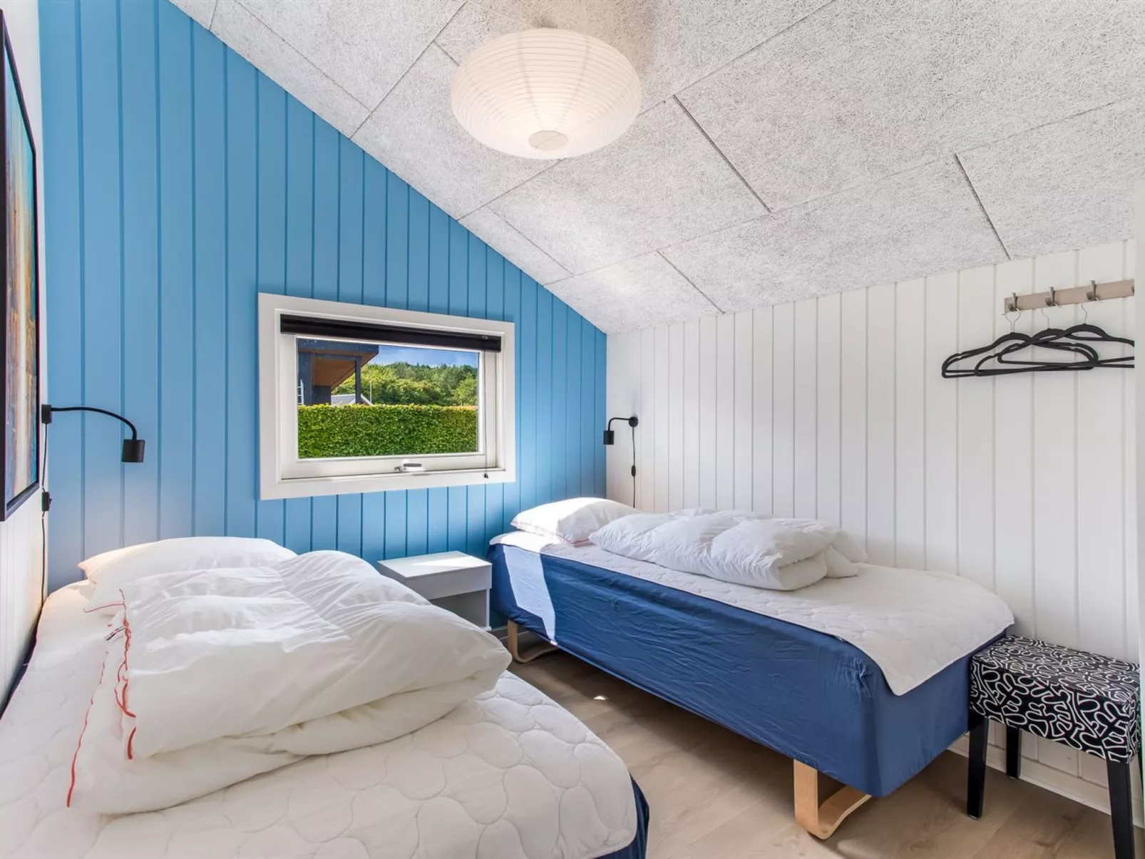 "Eisa" - 75m from the sea-Inside