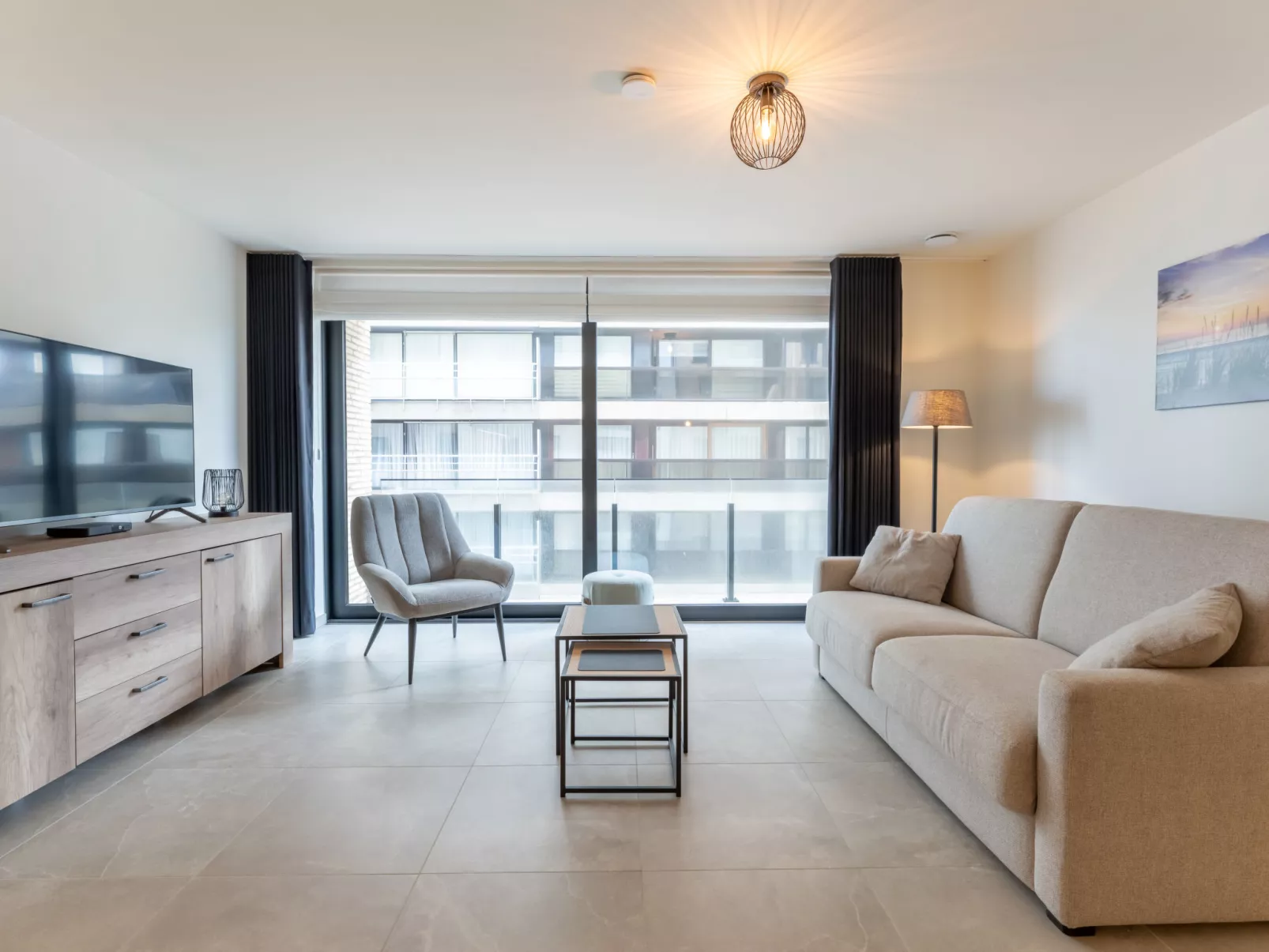 C-Dream I with lateral seaview-Drinnen