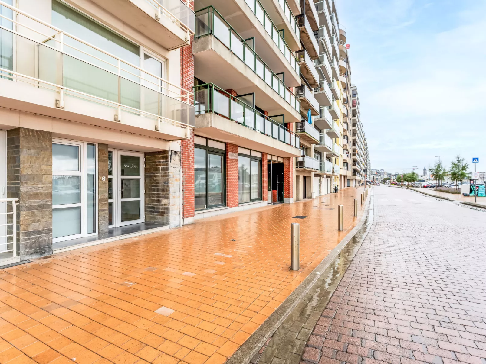 Anne I with harbour view-Dehors