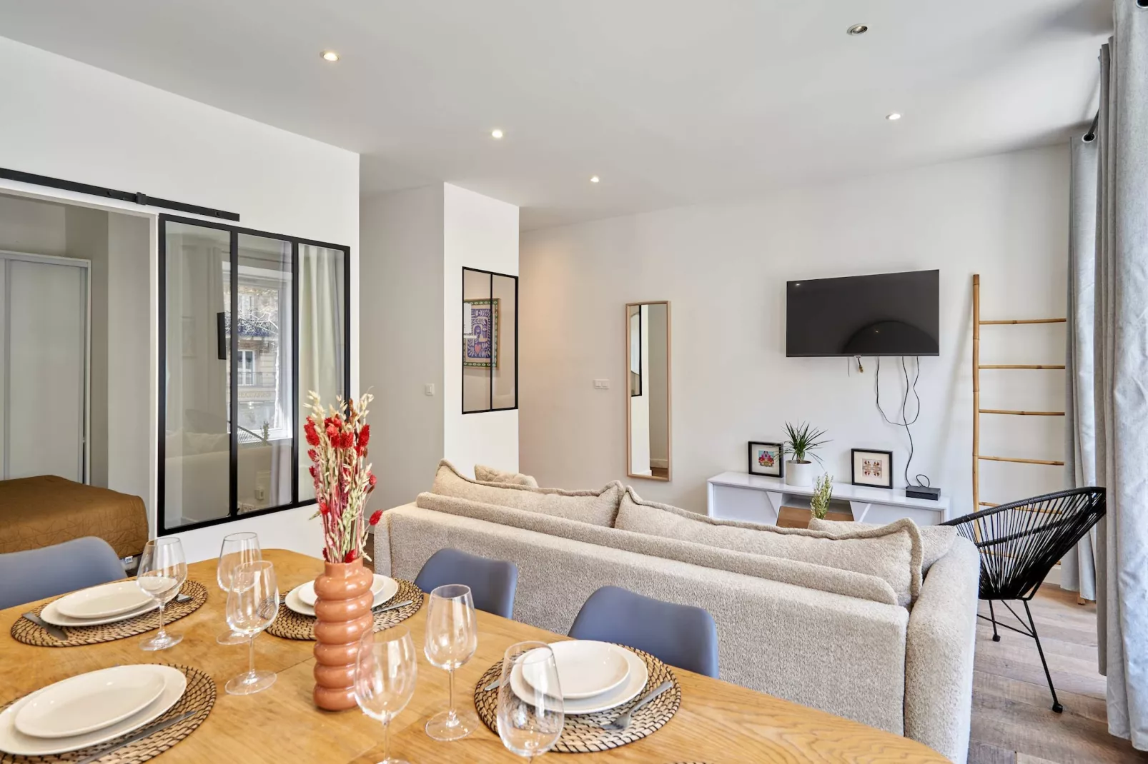 SEBASTOPOL 133 NEW-Non tagué