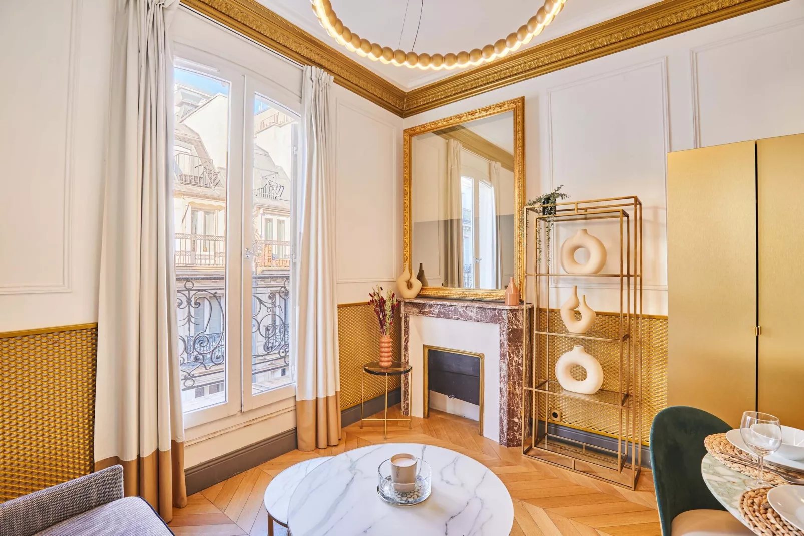 COLISEE C-Image-tags.