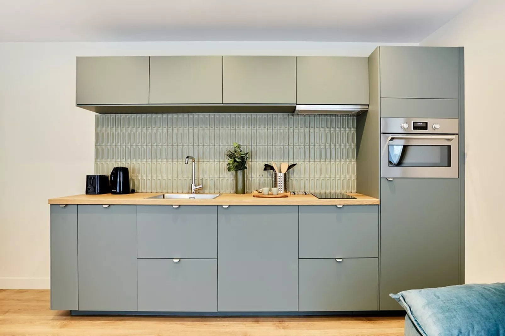 AVRON 1 NEW-Nicht zugeordnet