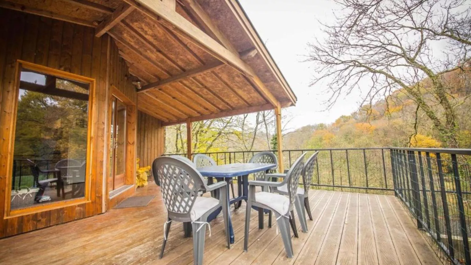 Vue sur Ourthe-Terrasse/Balkon