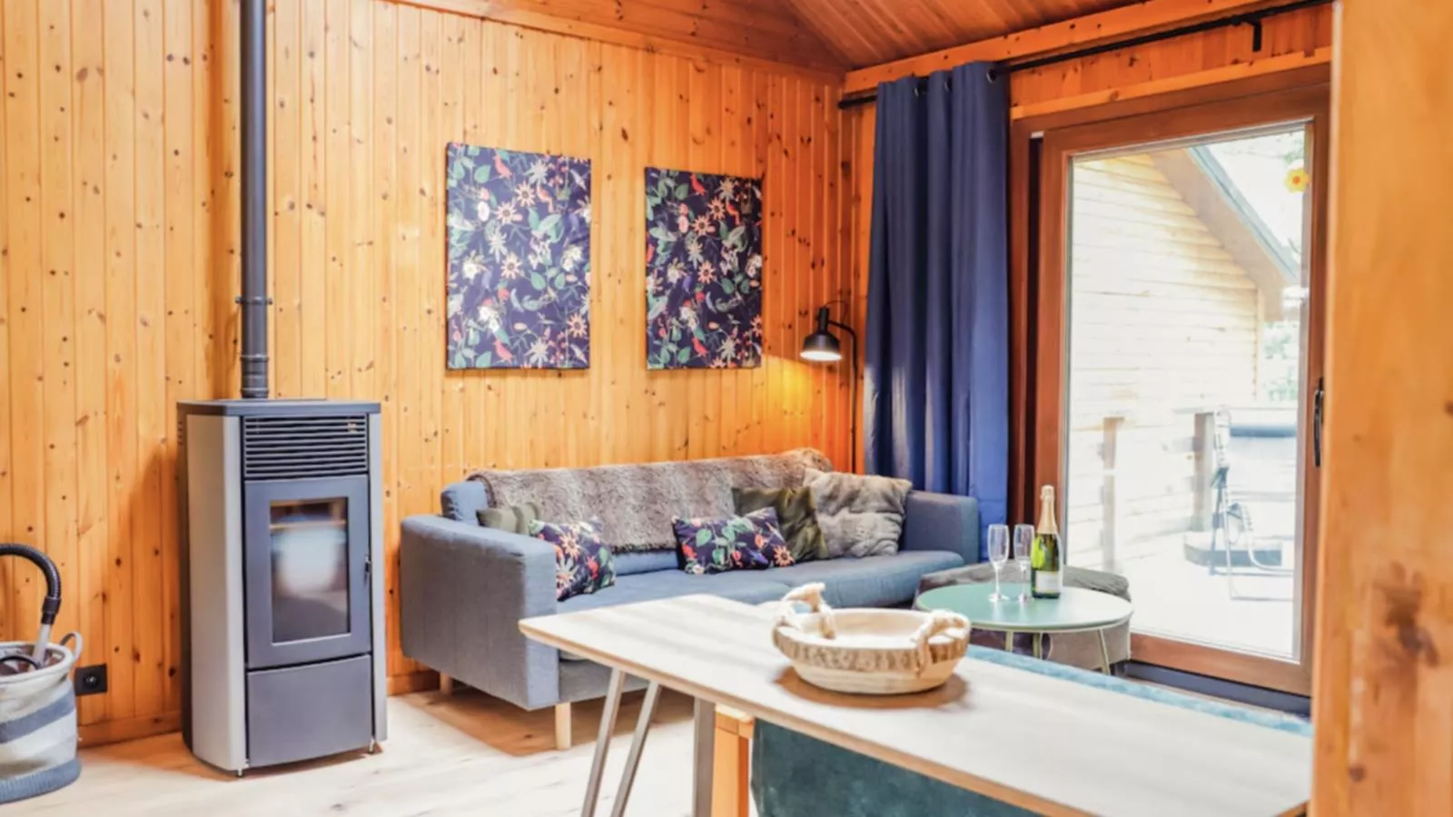 Le Beau Renard-Living room