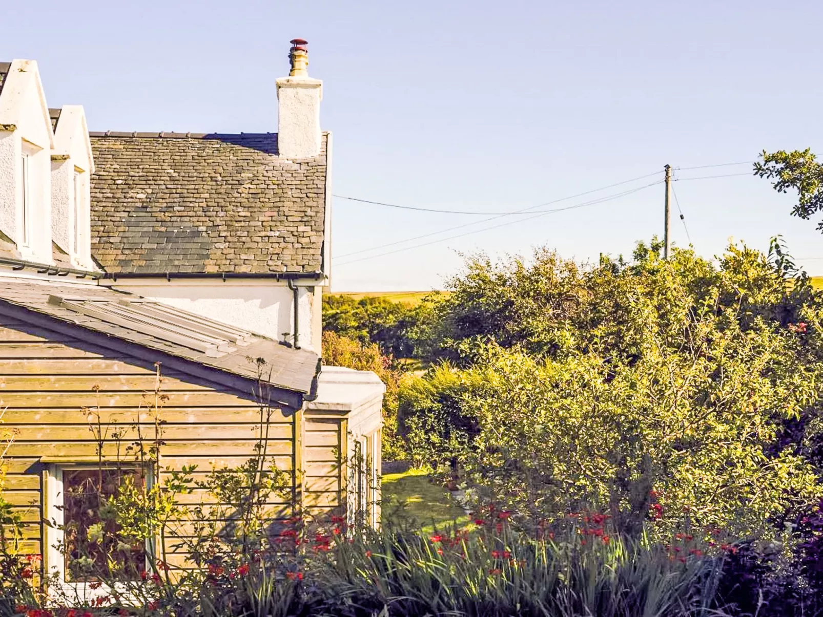 Tigh Na Bruthaich-Outside