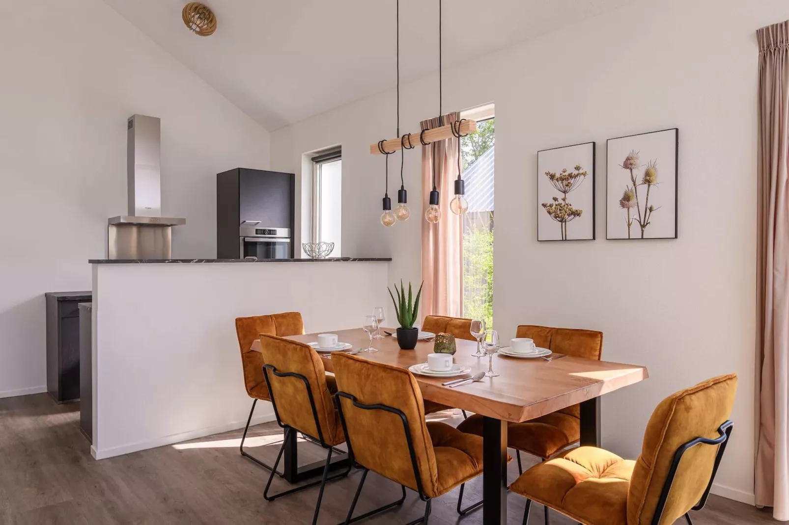 Drentsche B-Dining room