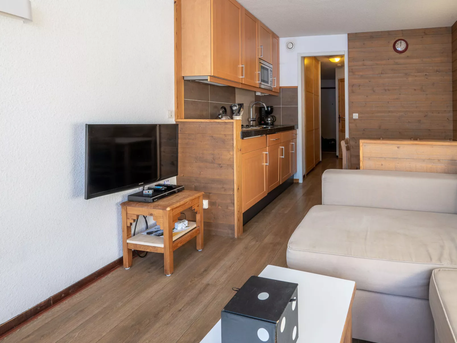 Grand Morillon-Drinnen