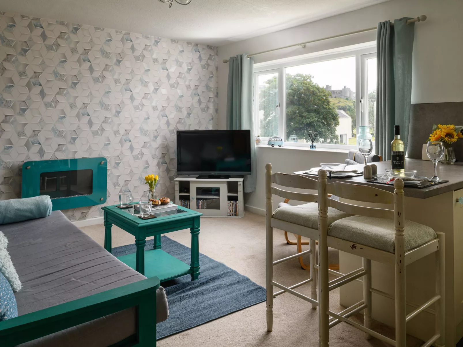 Golygfa o'r Castell - Castle Views-Dedans