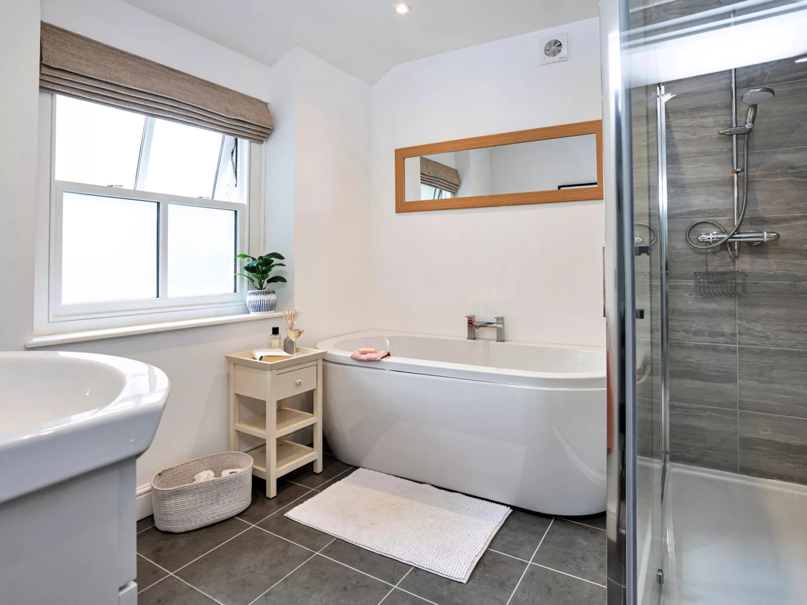 Courtyard Cottage-Inside