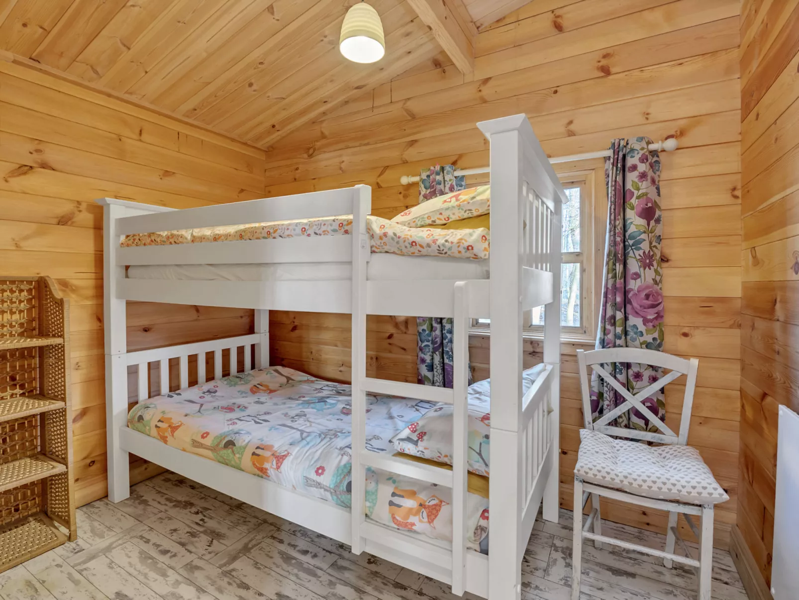 Woodland Lodge-Inside