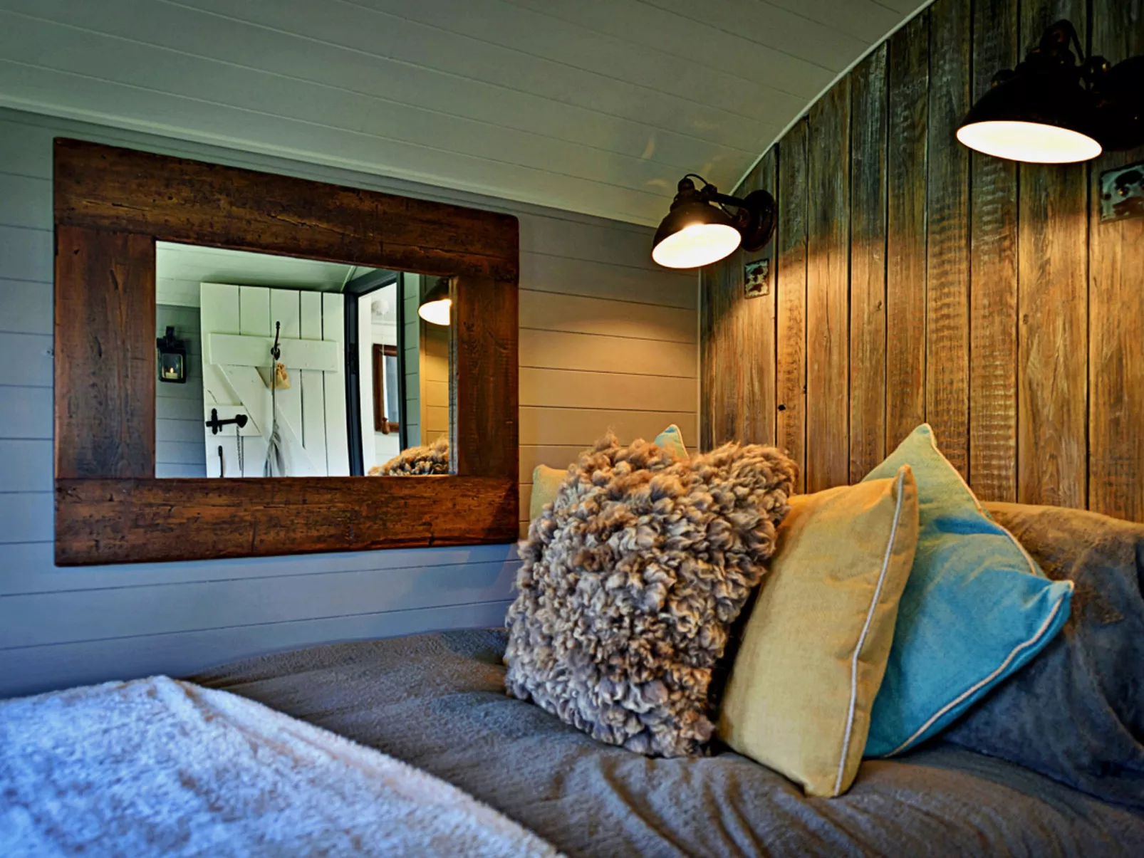 'Elen' Gypsy Hut-Dedans