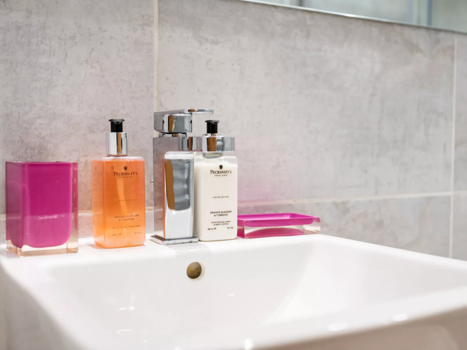 The Penthouse at 611 Westgate-Dedans